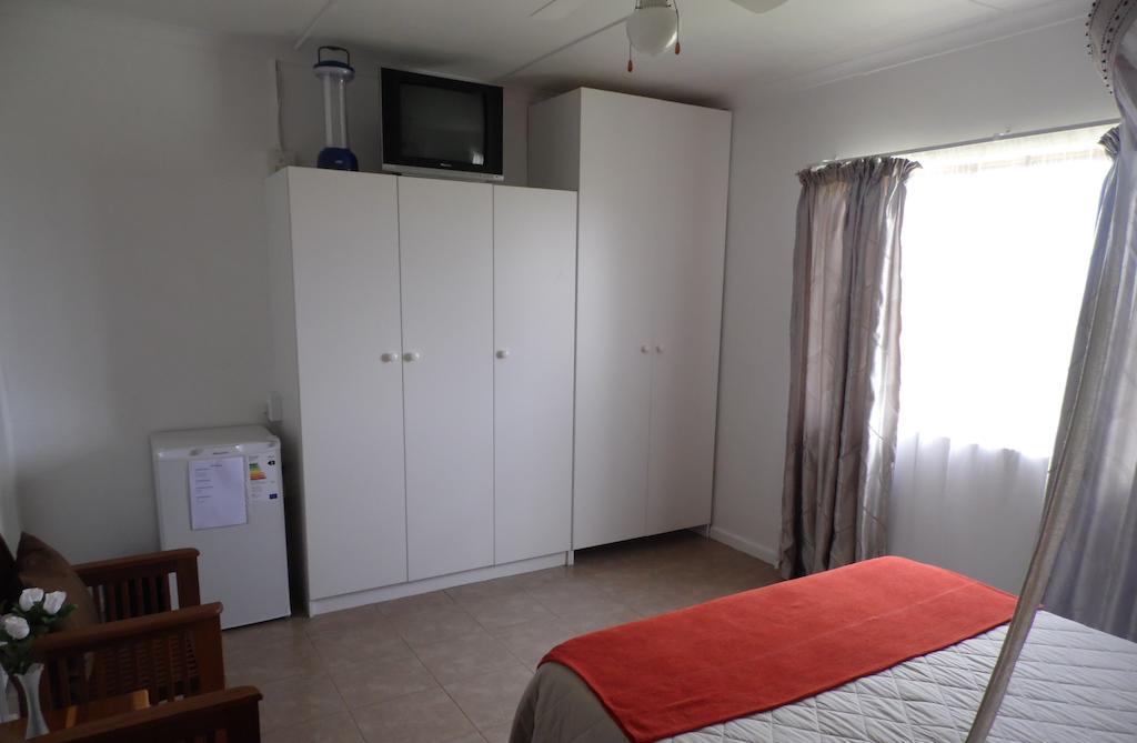 The Hexagon Wildlife Conservation Uitenhage Quarto foto
