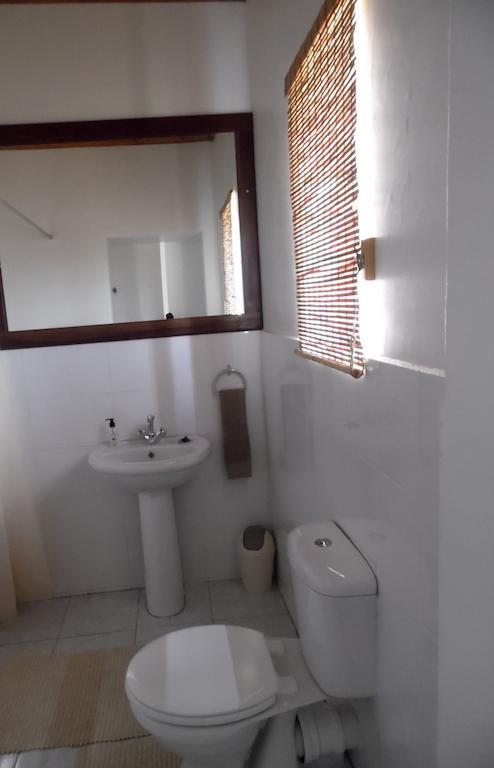 The Hexagon Wildlife Conservation Uitenhage Quarto foto
